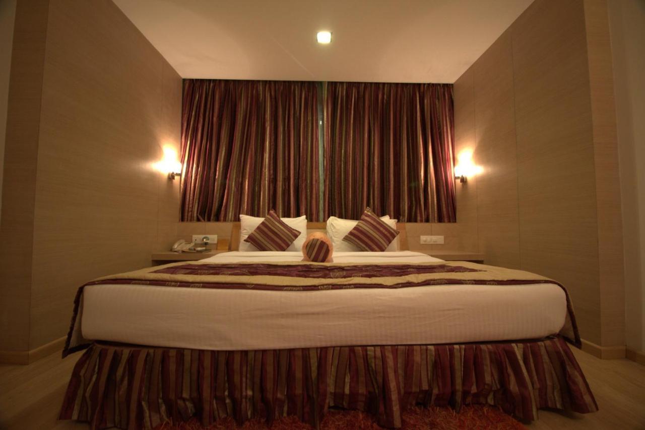 Ira By Orchid Bhubaneswar Hotel Buitenkant foto