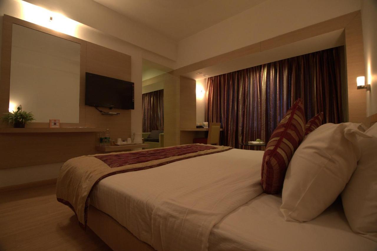 Ira By Orchid Bhubaneswar Hotel Buitenkant foto
