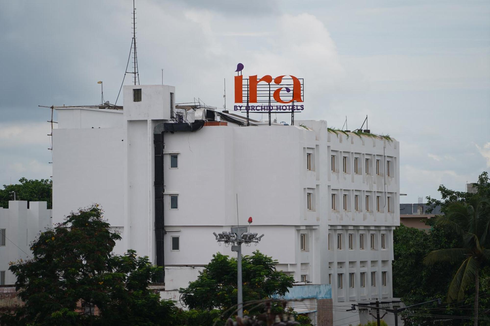 Ira By Orchid Bhubaneswar Hotel Buitenkant foto