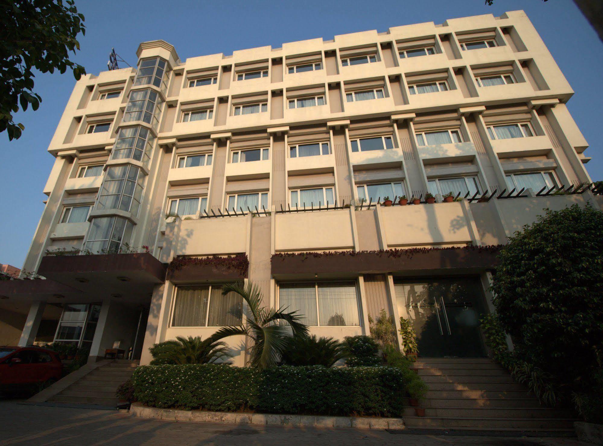 Ira By Orchid Bhubaneswar Hotel Buitenkant foto